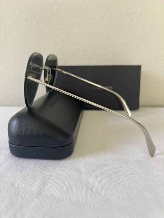 Alexander McQueen AM0120SA 002 Womens Sumglasses Gary Black And Silver main image 5